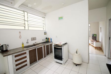 Apartamento para alugar com 223m², 4 quartos e sem vagaCozinha