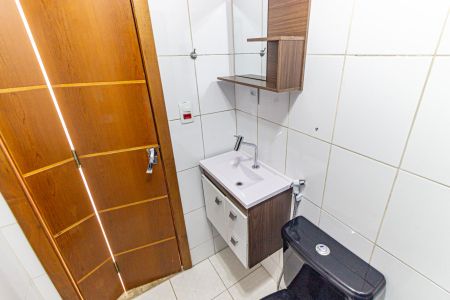 Apartamento para alugar com 62m², 2 quartos e 1 vaga Apartamento para alugar com 62m², 2 quartos e 1 vagaBanheiro social