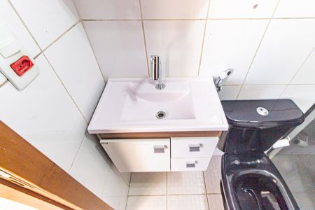 Apartamento para alugar com 62m², 2 quartos e 1 vaga Apartamento para alugar com 62m², 2 quartos e 1 vagaBanheiro social
