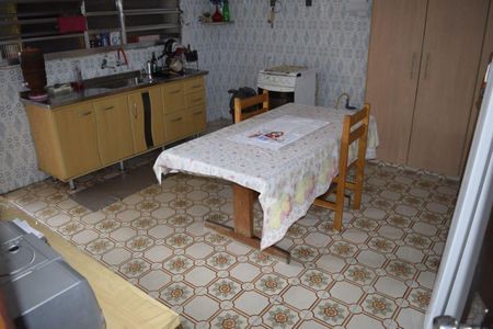 Casa à venda com 2 quartos, 350m² em Vila Carrão, São Paulo