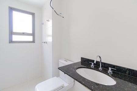 Apartamento à venda com 81m², 2 quartos e 1 vagaBanheiro da Suíte