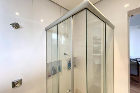 Apartamento à venda com 240m², 4 quartos e 3 vagasBanheiro da Suíte 2