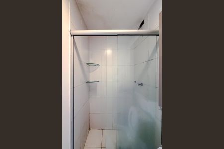 Banheiro de kitnet/studio para alugar com 1 quarto, 40m² em Cambuci, São Paulo