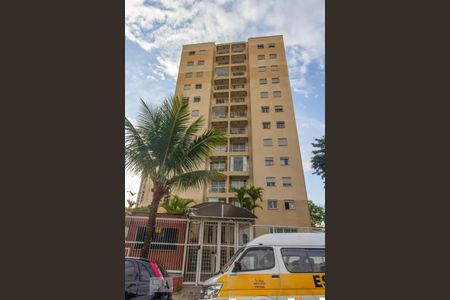 Apartamento para alugar com 72m², 3 quartos e 1 vaga Apartamento para alugar com 72m², 3 quartos e 1 vagaFachada