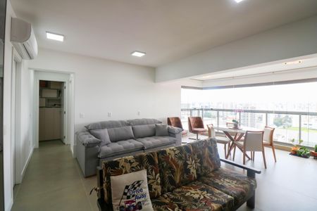 Sala de kitnet/studio para alugar com 2 quartos, 81m² em Jardim das Acacias, São Paulo