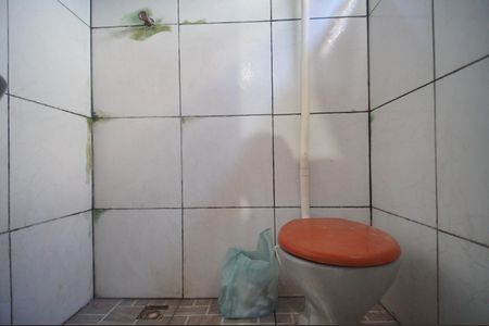 Banheiro de casa para alugar com 1 quarto, 40m² em Feitoria, São Leopoldo