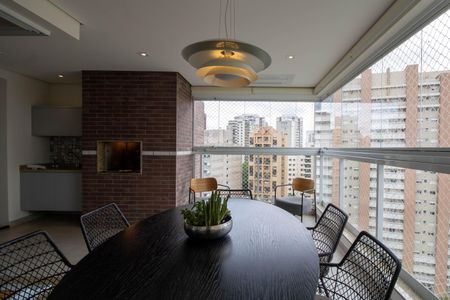 Apartamento à venda com 141m², 3 quartos e 3 vagasVaranda gourmet