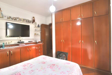 Casa de condomínio à venda com 256m², 3 quartos e 3 vagas Casa de condomínio à venda com 256m², 3 quartos e 3 vagasQuarto 1