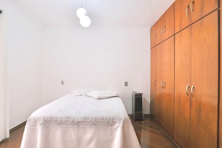 Casa de condomínio à venda com 256m², 3 quartos e 3 vagas Casa de condomínio à venda com 256m², 3 quartos e 3 vagasQuarto 2