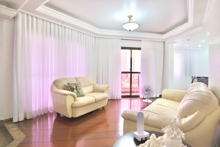 Casa de condomínio à venda com 256m², 3 quartos e 3 vagas Casa de condomínio à venda com 256m², 3 quartos e 3 vagasSala