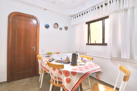 Casa de condomínio à venda com 256m², 3 quartos e 3 vagas Casa de condomínio à venda com 256m², 3 quartos e 3 vagasCopa