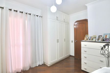 Casa de condomínio à venda com 256m², 3 quartos e 3 vagas Casa de condomínio à venda com 256m², 3 quartos e 3 vagasQuarto 3