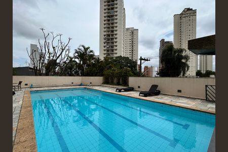 Casa de condomínio à venda com 256m², 3 quartos e 3 vagas Casa de condomínio à venda com 256m², 3 quartos e 3 vagasPiscina