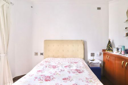 Casa de condomínio à venda com 256m², 3 quartos e 3 vagas Casa de condomínio à venda com 256m², 3 quartos e 3 vagasQuarto 1