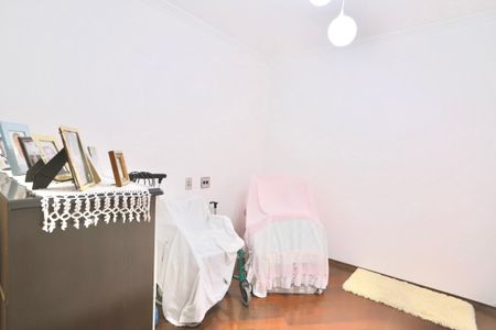 Casa de condomínio à venda com 256m², 3 quartos e 3 vagas Casa de condomínio à venda com 256m², 3 quartos e 3 vagasQuarto 3