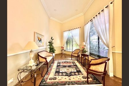 Casa de condomínio à venda com 256m², 3 quartos e 3 vagas Casa de condomínio à venda com 256m², 3 quartos e 3 vagasÁrea comum