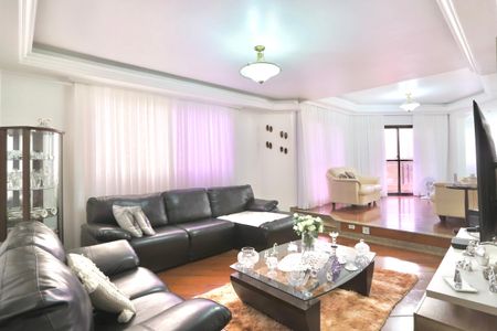 Sala de casa de condomínio à venda com 3 quartos, 256m² em Vila Regente Feijó, São Paulo