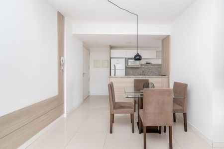 Sala  de apartamento para alugar com 1 quarto, 46m² em Praia de Belas, Porto Alegre