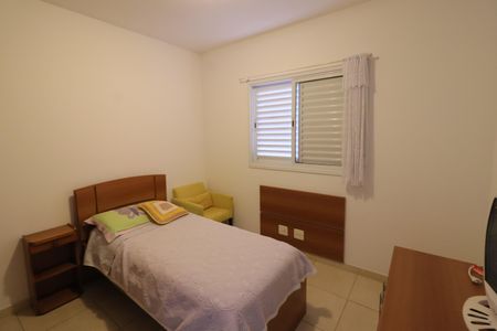 Apartamento à venda com 68m², 2 quartos e 1 vagaQuarto 2