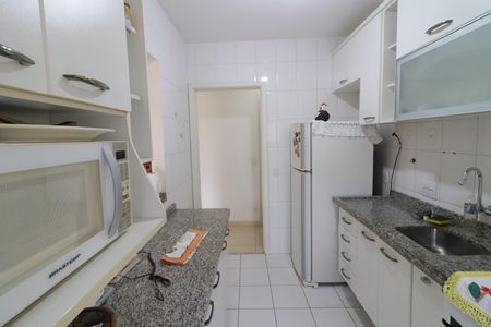 Apartamento à venda com 68m², 2 quartos e 1 vagaCozinha e Área de Serviço