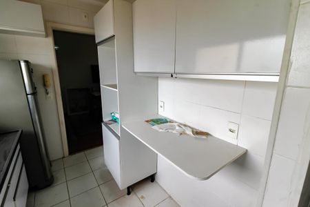 Apartamento à venda com 56m², 2 quartos e 1 vagaCozinha - Armários