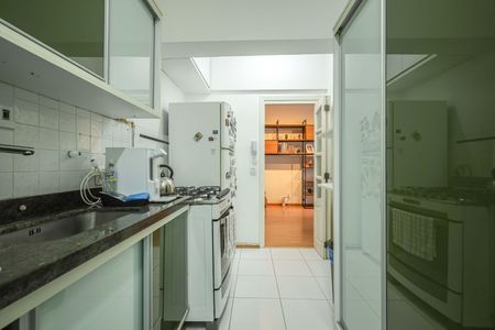 Apartamento à venda com 64m², 1 quarto e 1 vagaCozinha