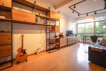 Apartamento à venda com 64m², 1 quarto e 1 vagaSala