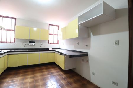 Casa para alugar com 487m², 9 quartos e 2 vagasCozinha
