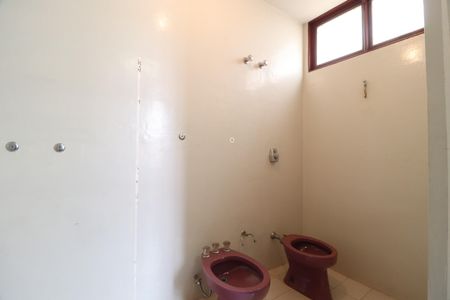 Casa para alugar com 487m², 9 quartos e 2 vagasBanheiro Social 3