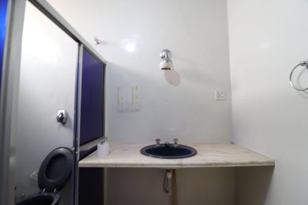 Casa para alugar com 487m², 9 quartos e 2 vagasBanheiro Social 2