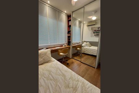 Apartamento à venda com 77m², 3 quartos e 1 vaga