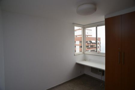 Apartamento à venda com 247m², 4 quartos e 3 vagasQuarto 2 Superior