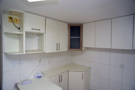 Apartamento à venda com 247m², 4 quartos e 3 vagasCozinha