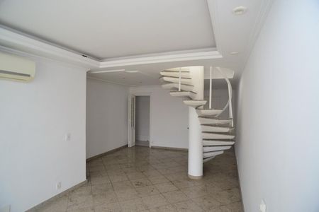 Apartamento à venda com 247m², 4 quartos e 3 vagasSala