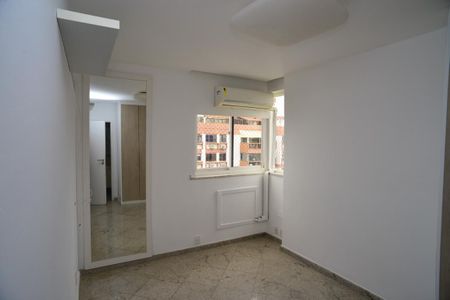 Apartamento à venda com 247m², 4 quartos e 3 vagasSuíte