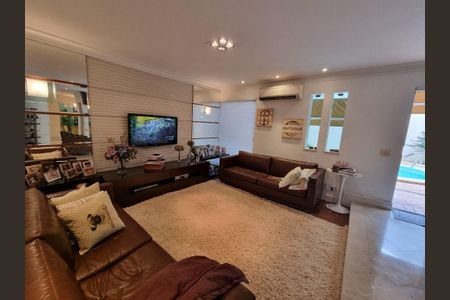 Casa à venda com 4 quartos, 233m² em Jardim Sao Caetano, São Caetano do Sul