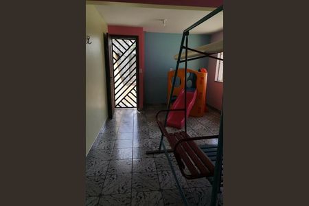 Casa à venda com 156m², 3 quartos e 4 vagas