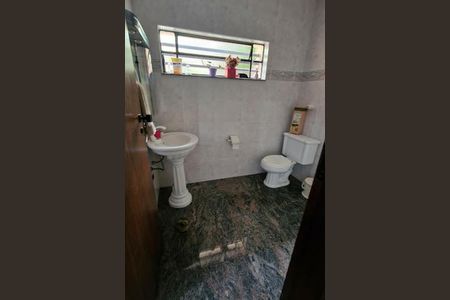 Casa à venda com 156m², 3 quartos e 4 vagas