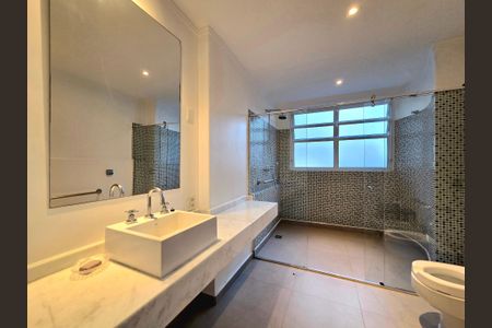 Apartamento à venda com 195m², 2 quartos e 2 vagasBanheiro Social