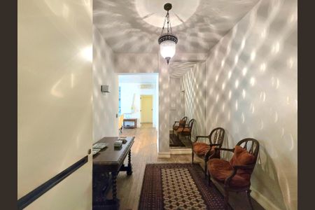 Apartamento à venda com 195m², 2 quartos e 2 vagasHall de entrada