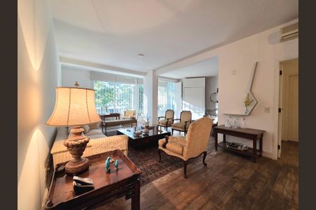 Apartamento à venda com 195m², 2 quartos e 2 vagasSala