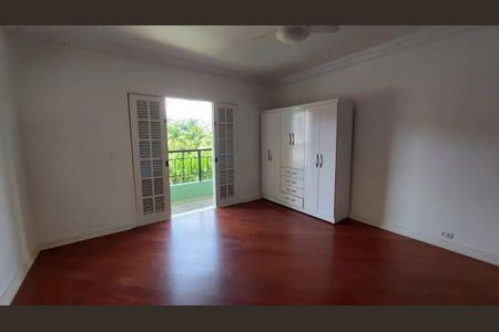 Casa à venda com 3 quartos, 266m² em Alphaville, Santana de Parnaíba