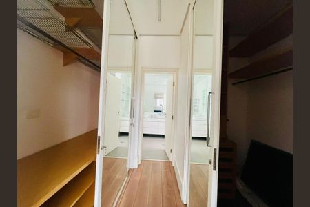 Apartamento à venda com 2 quartos, 180m² em Cerqueira César, São Paulo