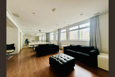 Apartamento à venda com 2 quartos, 180m² em Cerqueira César, São Paulo
