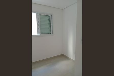Apartamento à venda com 2 quartos, 40m² em Vila Mazzei, Santo André