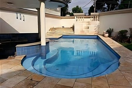 Casa à venda com 754m², 5 quartos e 7 vagas