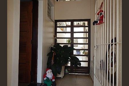 Casa para alugar com 3 quartos, 160m² em Jardim Previdencia, São Paulo