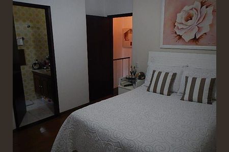 Casa para alugar com 3 quartos, 160m² em Jardim Previdencia, São Paulo