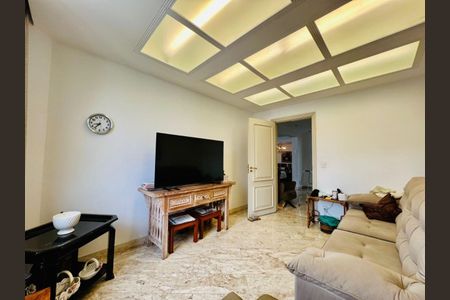 Apartamento à venda com 4 quartos, 247m² em Cerqueira César, São Paulo