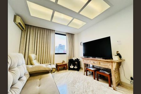 Apartamento à venda com 4 quartos, 247m² em Cerqueira César, São Paulo